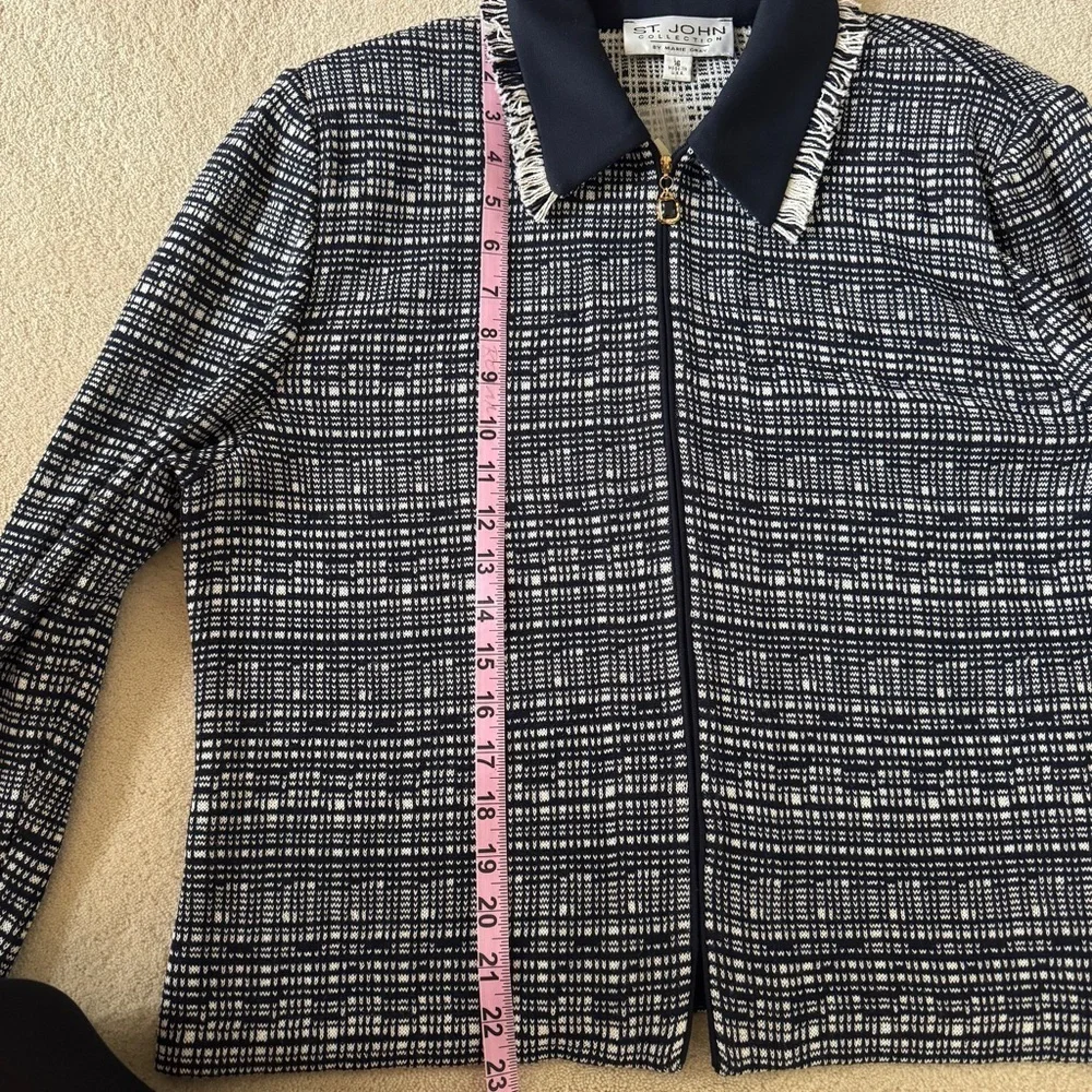NWT St. John Vintage Blue and White Tweed Jacket Blazer Zip Front Fringe